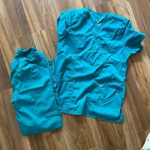 Teal Petite scrub set